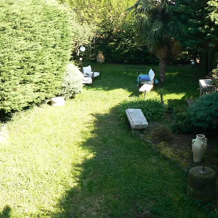 Chambres D'hotes Le Logis Du Roy Bed & Breakfast